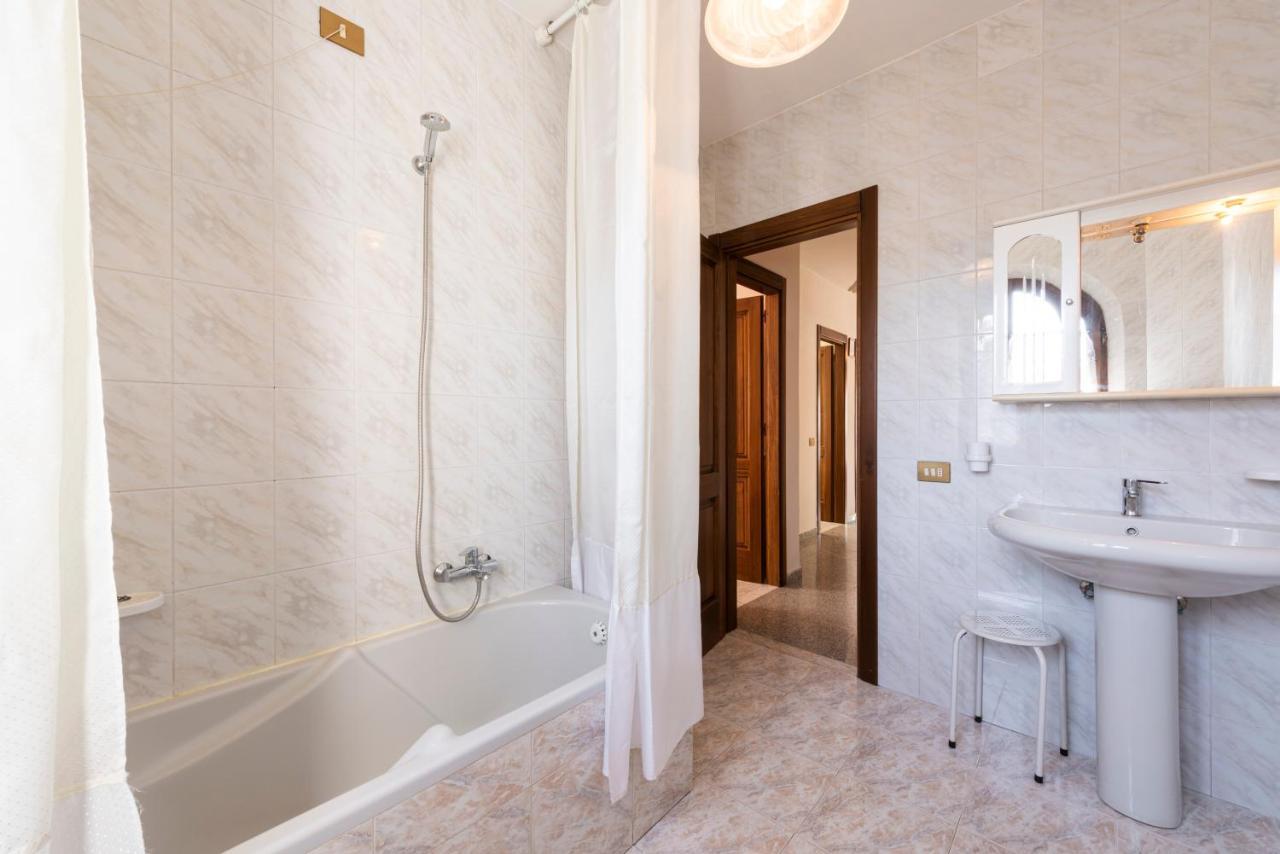 شقة Residenza Tirrenia By Mmega مارينا دي ماسا المظهر الخارجي الصورة